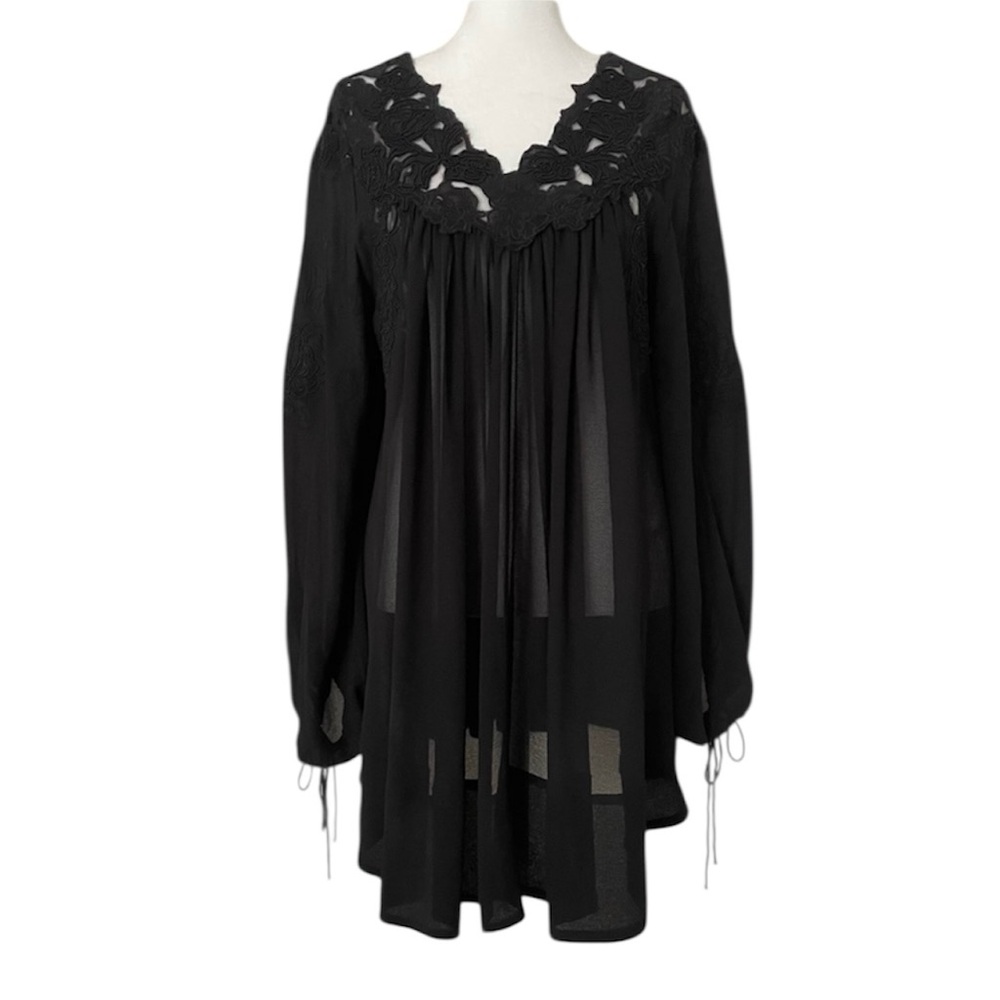 Snidel Sheer Tunic with Lace Accents Women’s see through size Small Sz. S